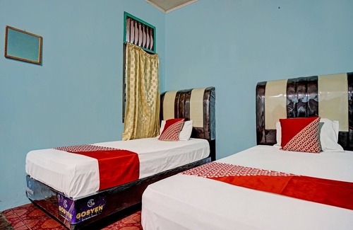 Toba Samosir Hotel | SPOT ON 91637 Hotel Adela