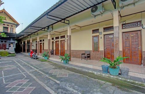 Mataram Hotel | SPOT ON 91981 Diwi Homestay