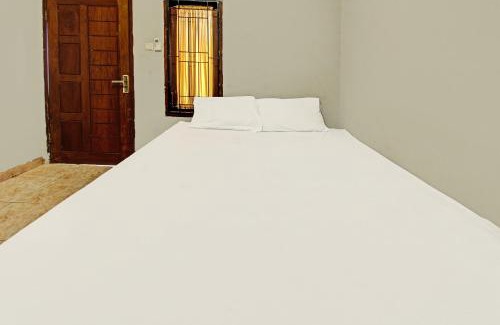 Mataram Hotel | SPOT ON 91981 Diwi Homestay