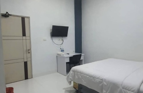 Deli Serdang Hotel | SPOT ON 92481 Modena Homestay Syariah Near SD Negeri 101798 Deli Tua