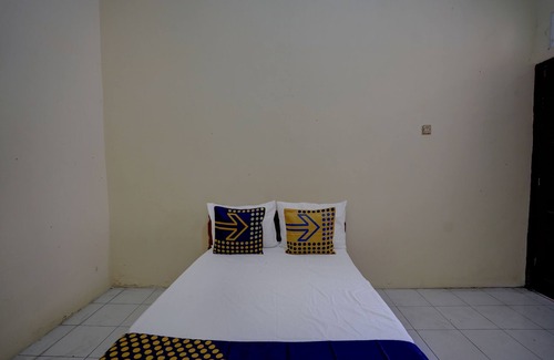Prigen Hotel | SPOT ON 92902 Sunyoto Homestay Syariah