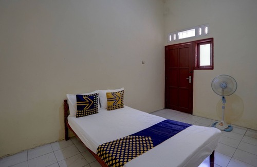 Prigen Hotel | SPOT ON 92902 Sunyoto Homestay Syariah