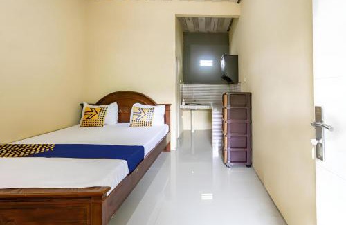 Pandaan Hotel | SPOT ON 93612 Kencana Homestay Syariah Near Masjid AL-BAROKAH Kanyuran