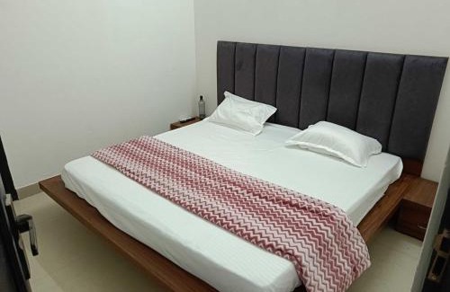 Jind Hotel | SPOT ON Hotel Mezbaani