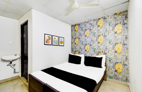 Secunderabad Hotel | SPOT ON Nakshatra Lodge