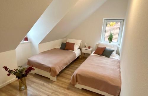 Region Hannover District Apartment | SPR-Helle Wohnung mit Balkon, EBK, WLAN, Netflix, 24 Stunden self checkin