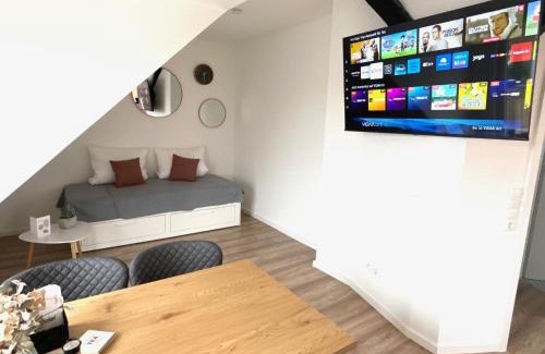 Region Hannover District Apartment | SPR-Helle Wohnung mit Balkon, EBK, WLAN, Netflix, 24 Stunden self checkin