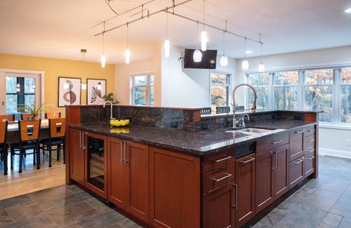 West Olive House | Sprawling 14.75 acre destination with private pool and hot tub
