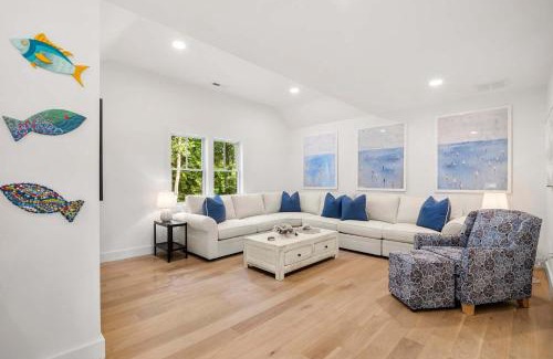 Harwich Port House | Sprawling Home 1 Mi to Downtown