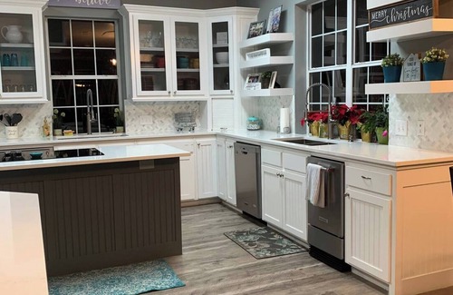 Cedar Creek Reservoir House | Sprawling Waterfront Haven with Private Dock & Boat Rental Option
