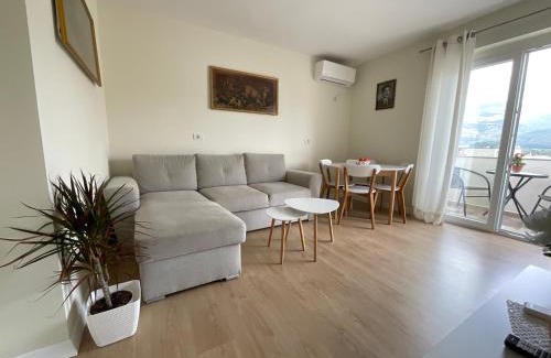 Permet Apartment | Spring apartment in Permet