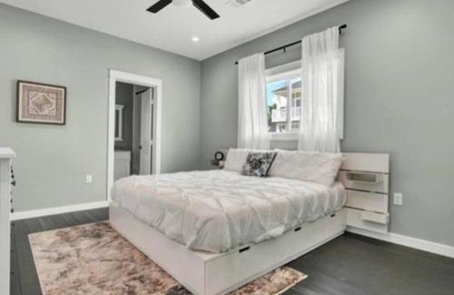 Port Bolivar House | Spring Break Ready Arcade Foosball Sleeps 12