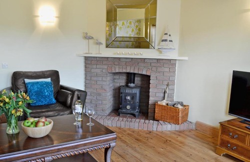 Whippingham House | Spring Cottage