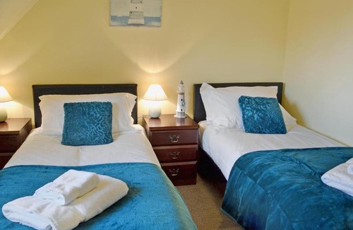 Whippingham House | Spring Cottage