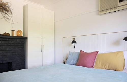 Hepburn Springs House | Spring Creek Cottage Hepburn - Self Contained solitary Pet Friendly Haven