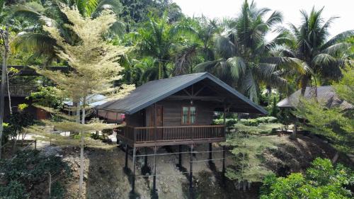 Tawau Ski Chalet | Spring Hill cottage
