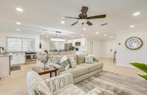 Spring Hill House | Spring Hill Home with Pool, BBQ Grill and Outdoor TV!