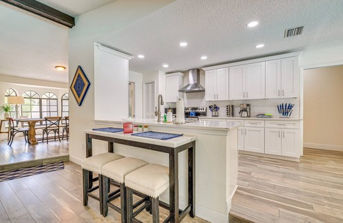 Spring Hill House | Spring Hill Retreat w/Pool: 7 mi to Weeki Wachee!