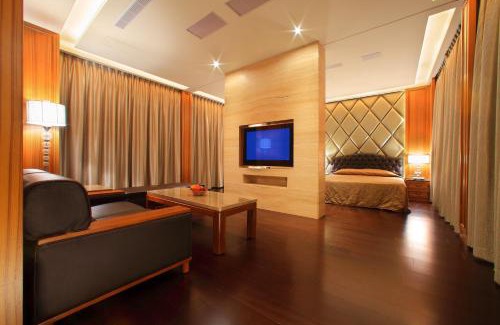 South District Hotel | Spring Hotel