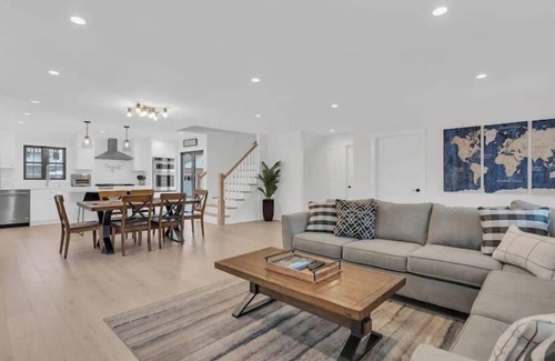 Spring Lake House | Spring Lake 4 bed/4 full bath