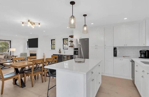 Spring Lake House | Spring Lake 4 bed/4 full bath