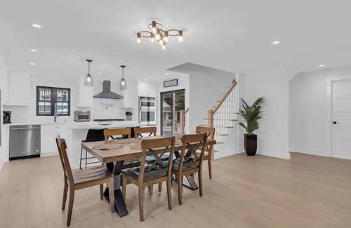 Spring Lake House | Spring Lake 4 bed/4 full bath