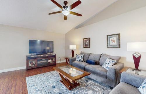 Spring Hill House | Spring Leisure