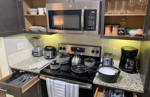 Spring Apartment | Spring Modern 1 BR King Long term fully equipped