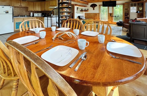 Ely Cabin | Spring Sale! Remote Cabin 9 Miles From Ely, Wildlife Galore, Starlink and Dock!