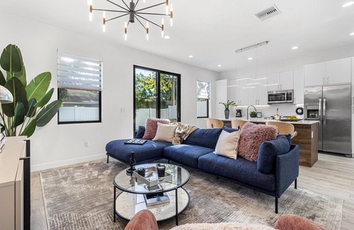 Pinecrest West Park House | Spring Training Specials! 4 Miles to Stadium