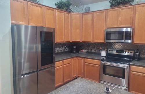 Greer Ranch House | Spring Trng ! Pet Fr 4 BR 2.5 Ba 3387 Sqft High-End Home, Lg pool, Heated Spa.