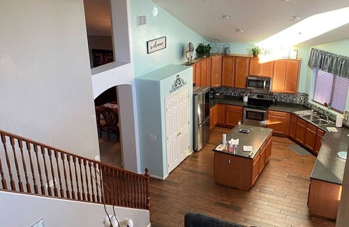 Greer Ranch House | Spring Trng ! Pet Fr 4 BR 2.5 Ba 3387 Sqft High-End Home, Lg pool, Heated Spa.