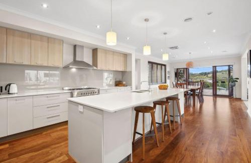 Torquay House | Spring Valley family haven with serene views