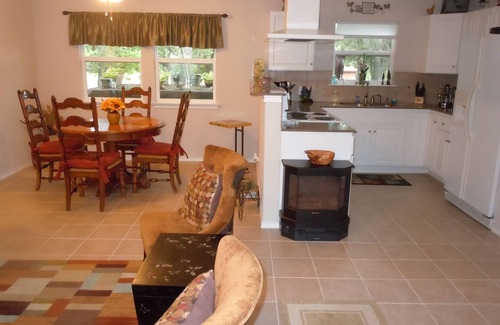 Austin Cottage | Spring Valley Road Cottage Get-Away