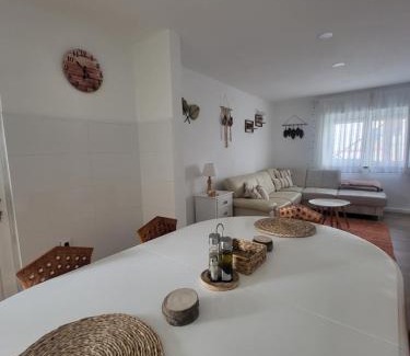 Olho Marinho House | Spring Water House