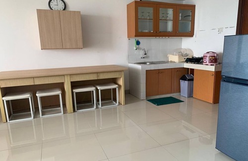 Old Jakarta Apartment | Springhill Royale Suites Sky Pool