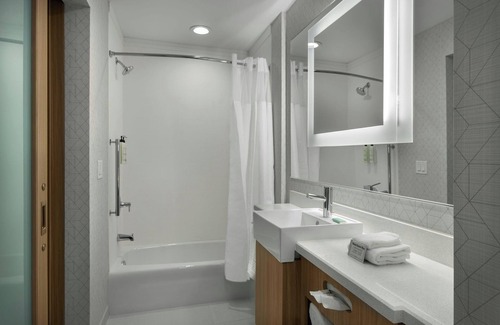 Interchange Square Hotel | SpringHill Suites by Marriott West Melbourne Palm Bay