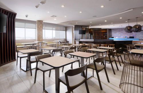 Forest Crest Hotel | SpringHill Suites by Marriott San Antonio Northwest at The RIM