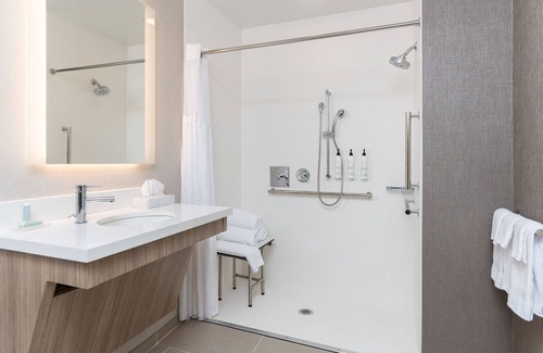Freeport Hotel | SpringHill Suites by Marriott Freeport Brunswick