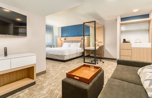 Freeport Hotel | SpringHill Suites by Marriott Freeport Brunswick