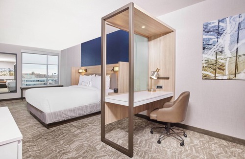 Chinatown Hotel | SpringHill Suites by Marriott Chicago Chinatown