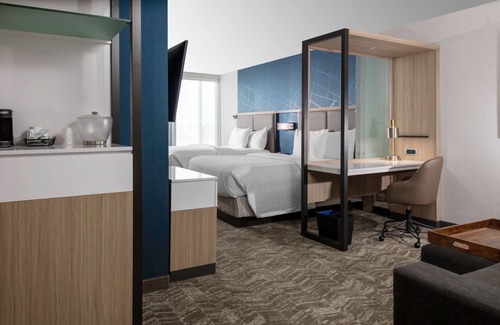Parkville Hotel | SpringHill Suites Kansas City Airport