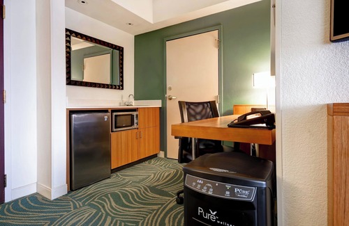 Linthicum Heights Hotel | SpringHill Suites by Marriott Baltimore BWI Airport
