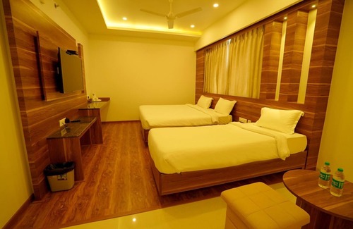 Tiruchanur Hotel | Springs Hotel