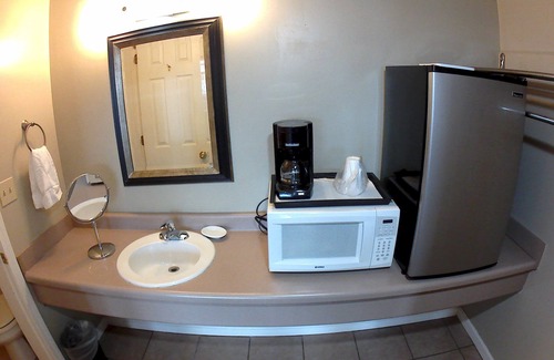 Russell Springs Hotel | Springs Motel KY