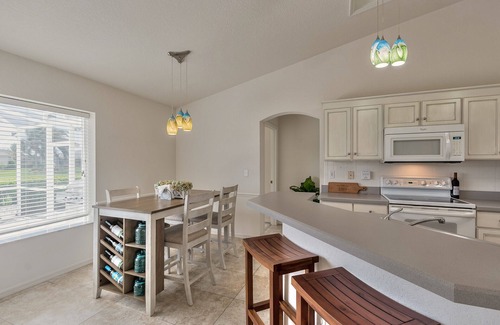 Samsula-Spruce Creek House | Spruce Creek Fly-in Community, 24 hr Security gated Community/inground pool