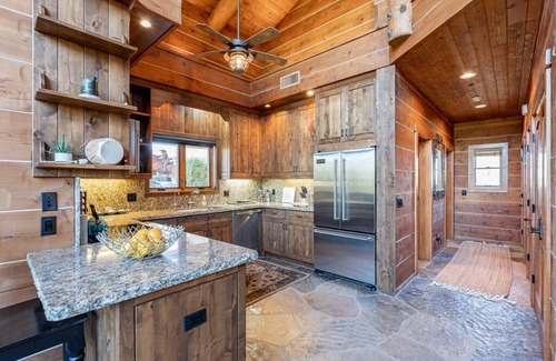 Cave Creek House | Spur Cross Mtn. Lodge
