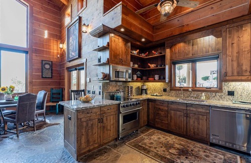 Cave Creek House | Spur Cross Mtn. Lodge