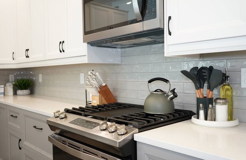 Hermantown House | Square 37 | Beautiful Modern Home