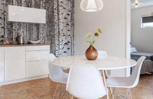 Stratford House | Square B+B Quick walk to downtown theatres, restaurants, and shops.